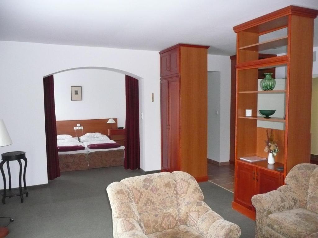 Hotel Ovit Keszthely Room photo